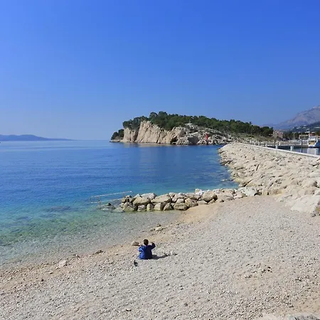 11063d * Makarska