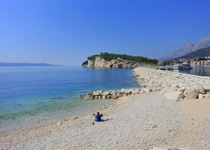 11063d * Makarska